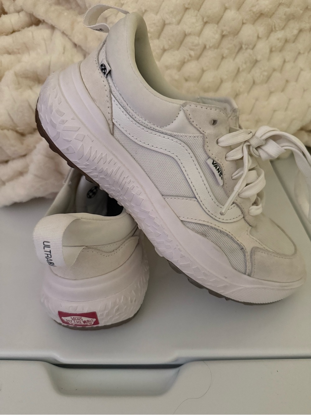 White Vans UltraRange NEO VR3